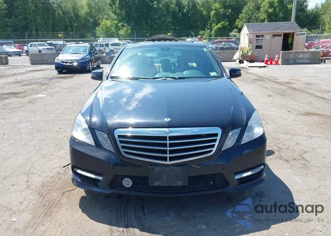 2013 Mercedes-Benz E 350 4Matic из США, поврежденный, VIN WDDHF8JB0DA681976